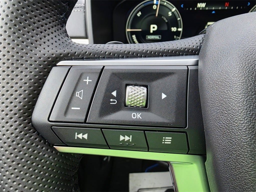 2025 Mitsubishi Outlander PHEV SEL