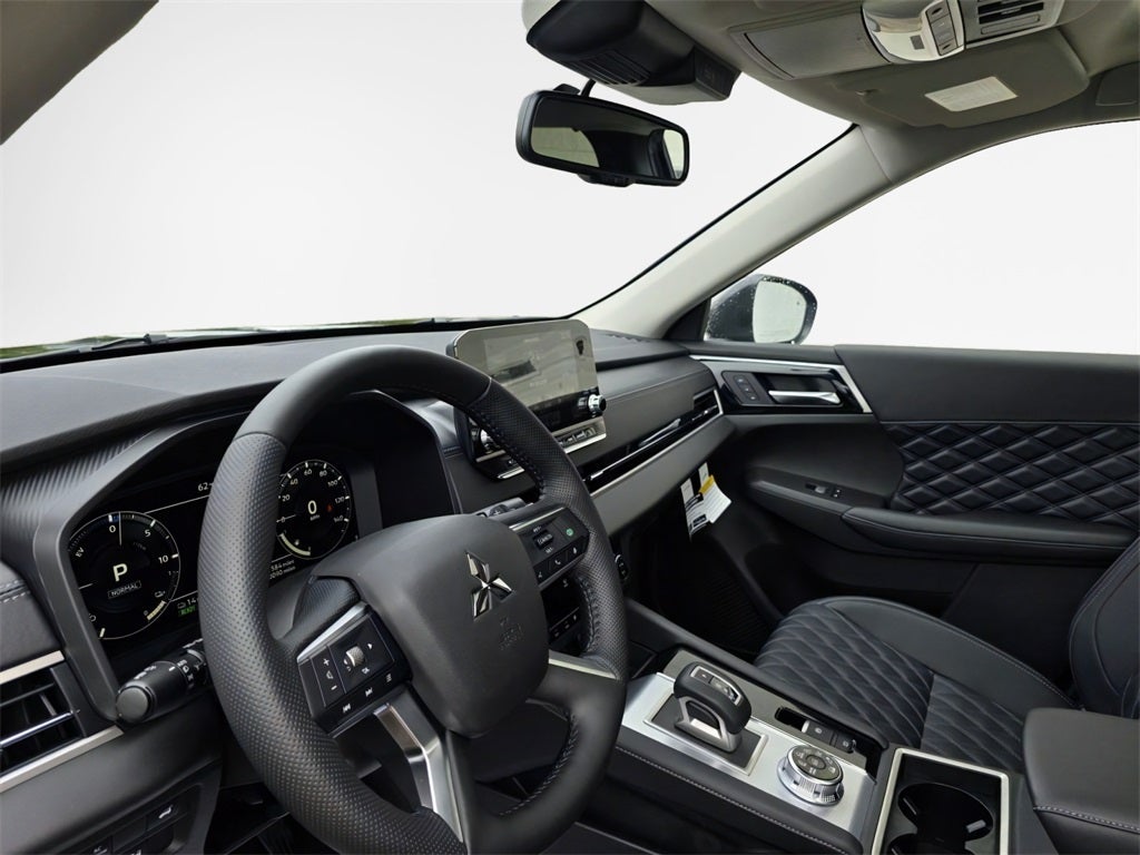 2025 Mitsubishi Outlander PHEV SEL