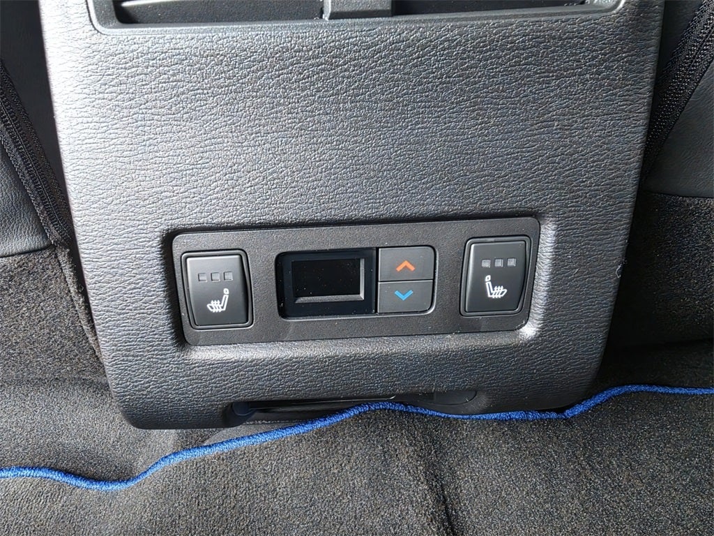 2025 Mitsubishi Outlander PHEV SEL