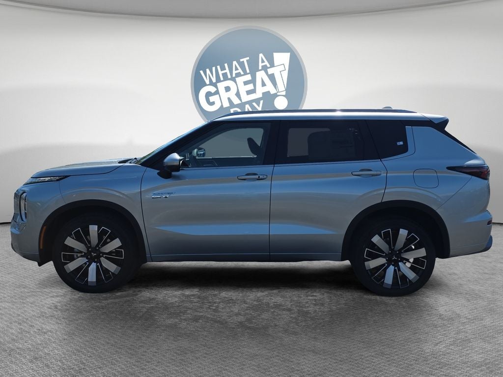 2026 Mitsubishi Outlander PHEV SEL