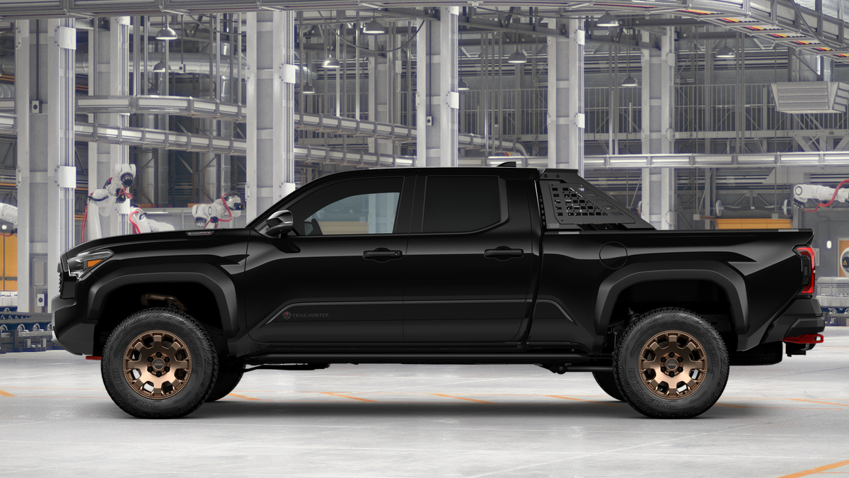 2026 Toyota Tacoma i-FORCE MAX Tacoma Trailhunter