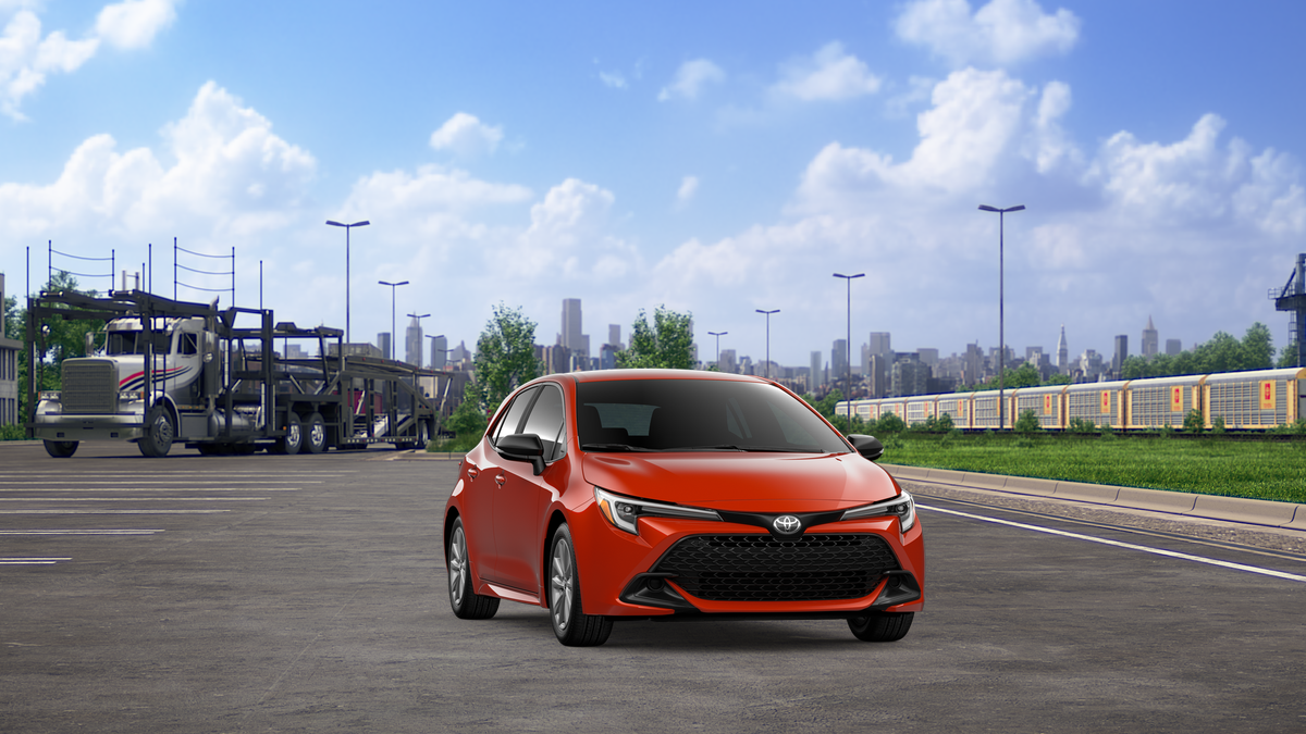 2026 Toyota Corolla Hatchback SE