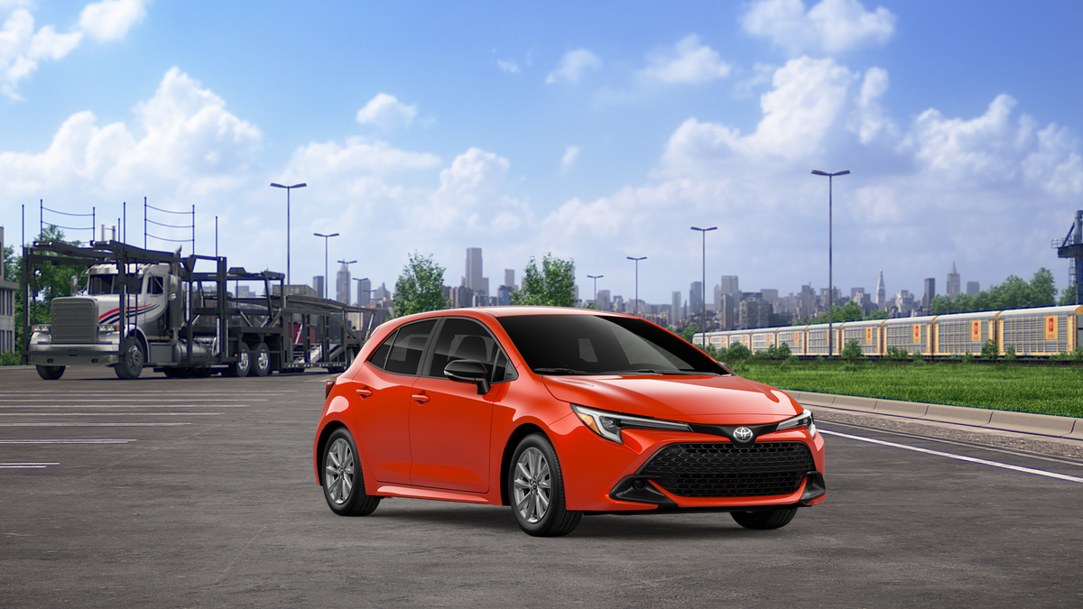 2027 Toyota Corolla Hatchback SE