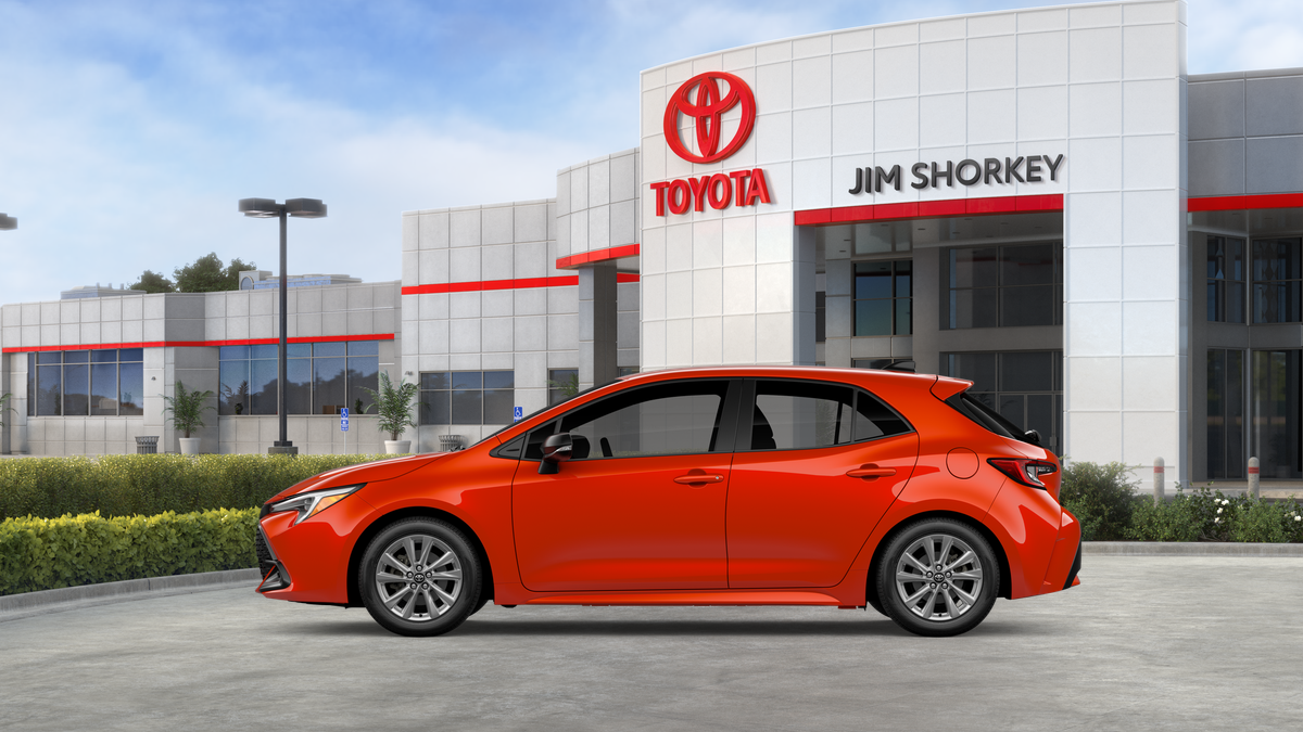 2027 Toyota Corolla Hatchback SE