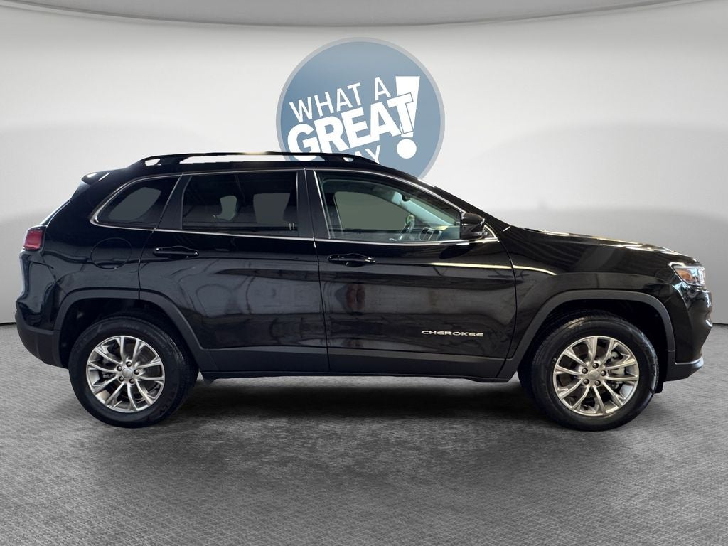 2022 Jeep Cherokee Latitude Lux