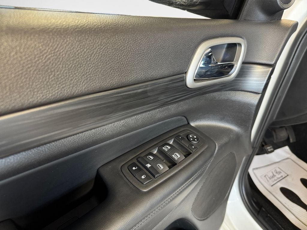 2022 Jeep Grand Cherokee Laredo X