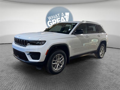 2025 Jeep Grand Cherokee Base