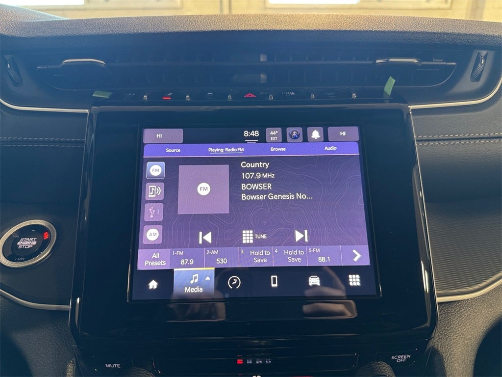 2025 Jeep Grand Cherokee Base