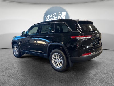 2025 Jeep Grand Cherokee Base