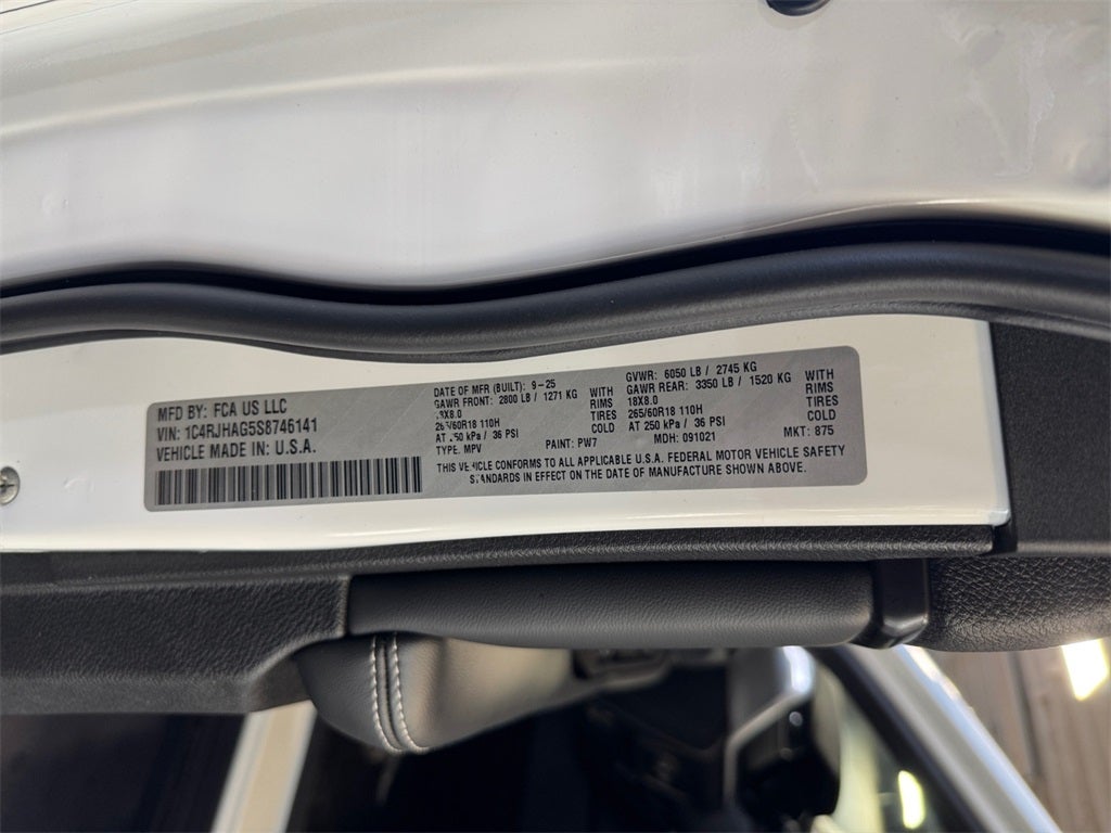 2025 Jeep Grand Cherokee Laredo X