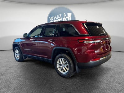 2025 Jeep Grand Cherokee Base