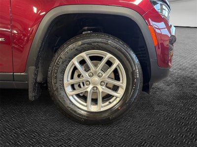 2025 Jeep Grand Cherokee Base