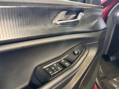 2025 Jeep Grand Cherokee Base