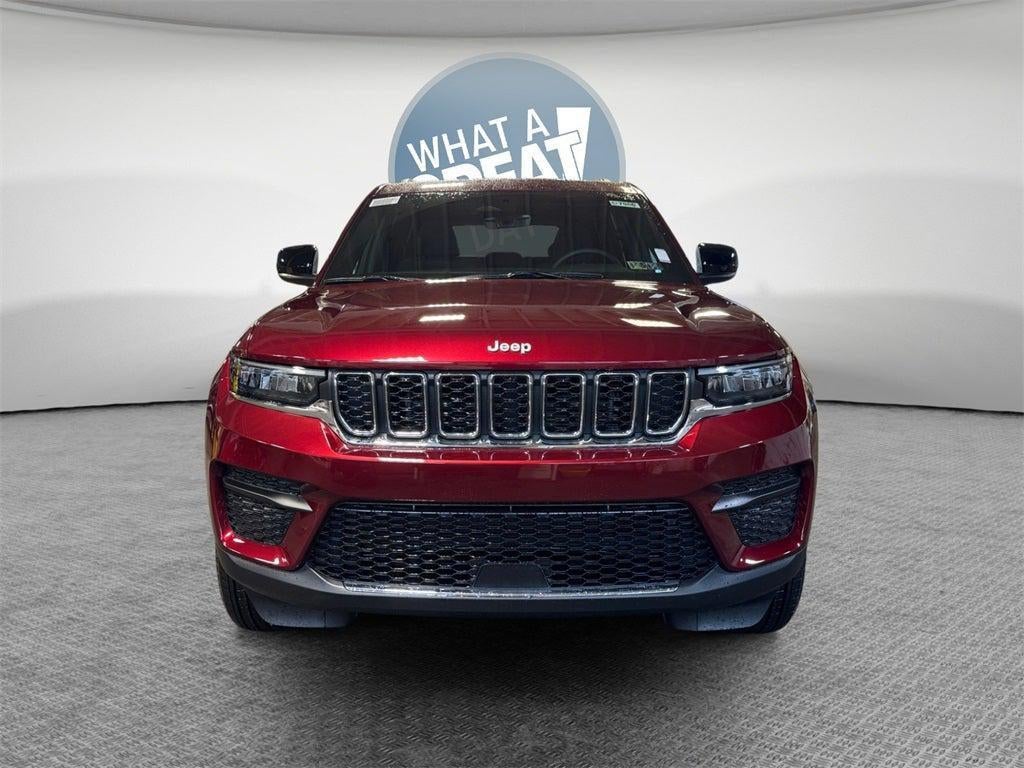 2025 Jeep Grand Cherokee Base