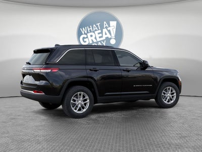 2026 Jeep Grand Cherokee Laredo