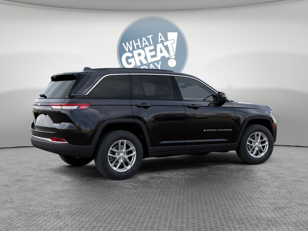2026 Jeep Grand Cherokee Laredo