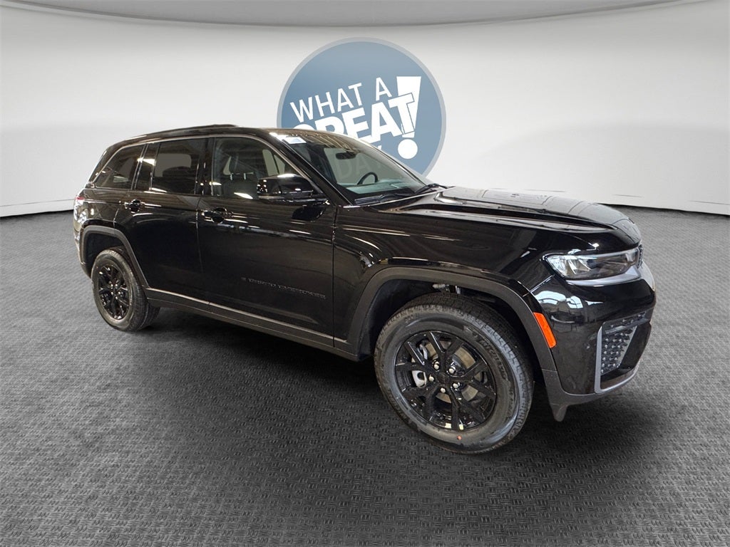 2026 Jeep Grand Cherokee Laredo