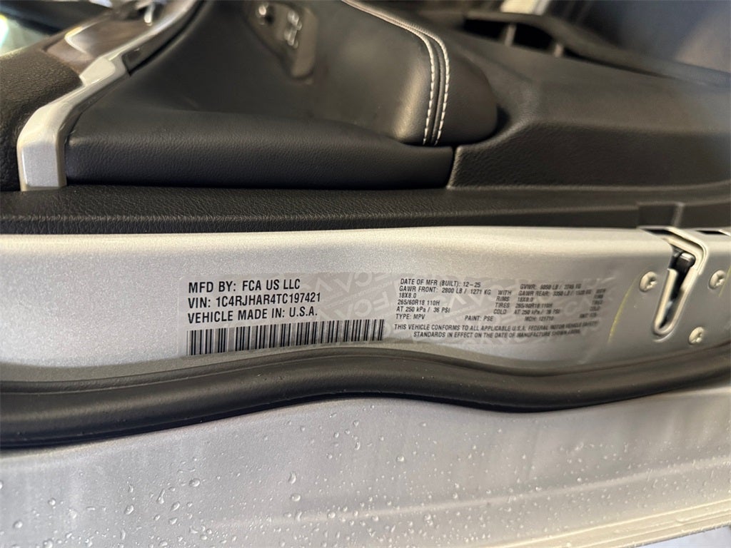 2026 Jeep Grand Cherokee Laredo