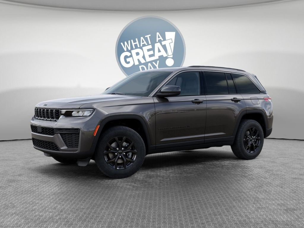 2026 Jeep Grand Cherokee Laredo Altitude