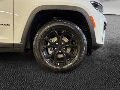 2026 Jeep Grand Cherokee Laredo