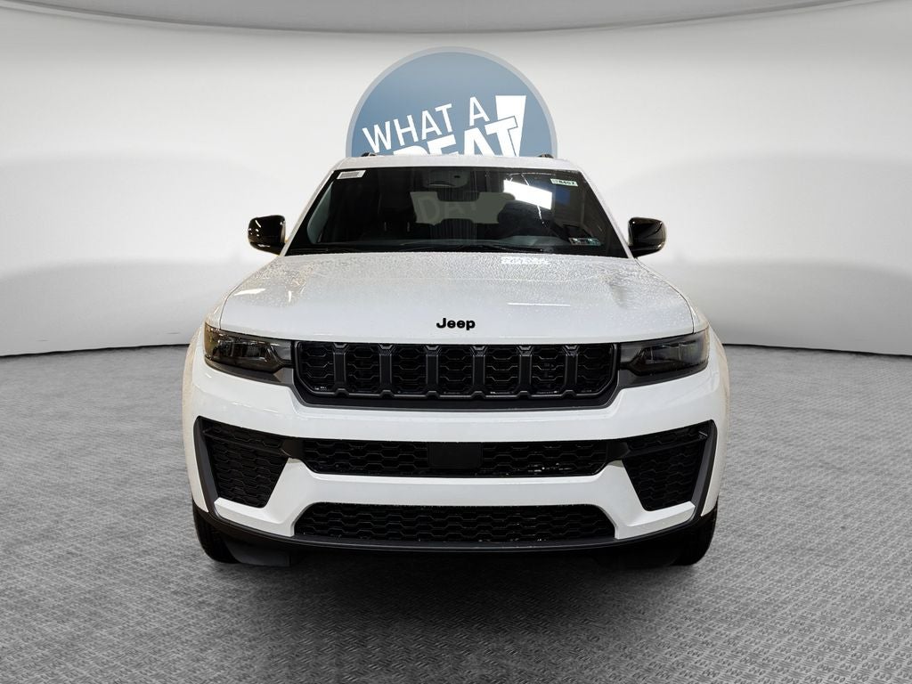 2026 Jeep Grand Cherokee Laredo