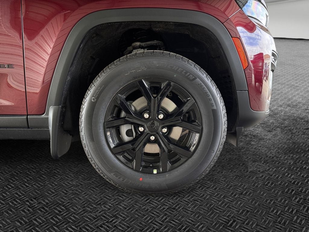 2026 Jeep Grand Cherokee Laredo