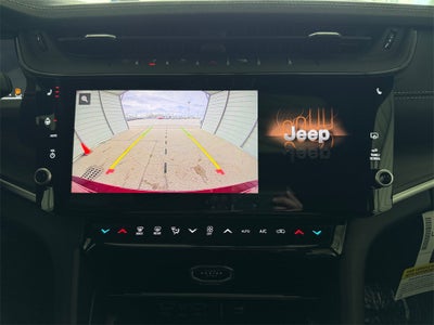 2026 Jeep Grand Cherokee Laredo