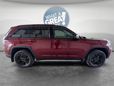 2026 Jeep Grand Cherokee Laredo