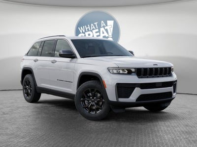2026 Jeep Grand Cherokee Laredo Altitude