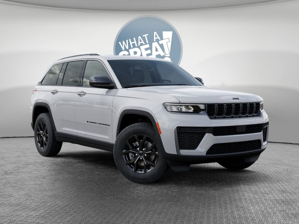 2026 Jeep Grand Cherokee Laredo Altitude