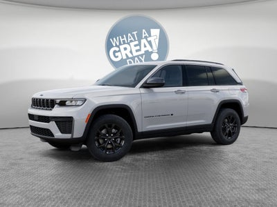 2026 Jeep Grand Cherokee Laredo Altitude