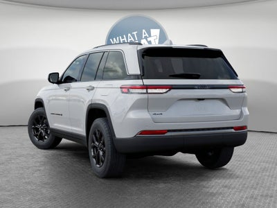 2026 Jeep Grand Cherokee Laredo Altitude