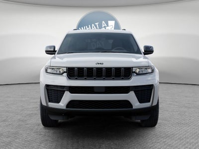 2026 Jeep Grand Cherokee Laredo Altitude