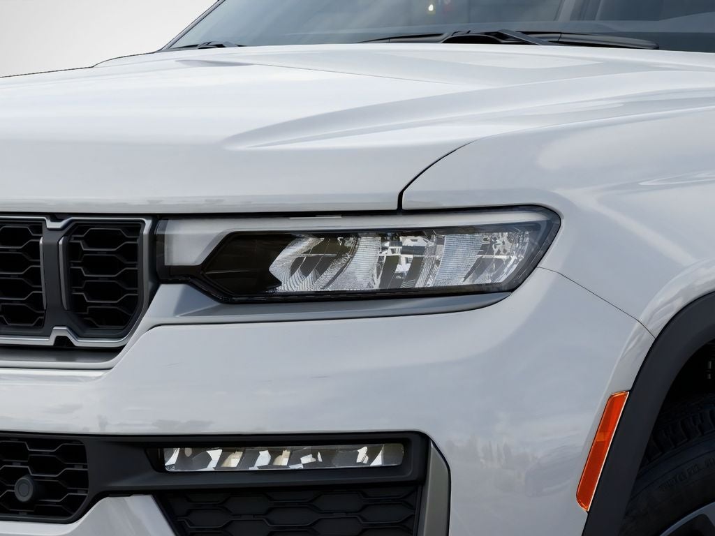 2026 Jeep Grand Cherokee Base