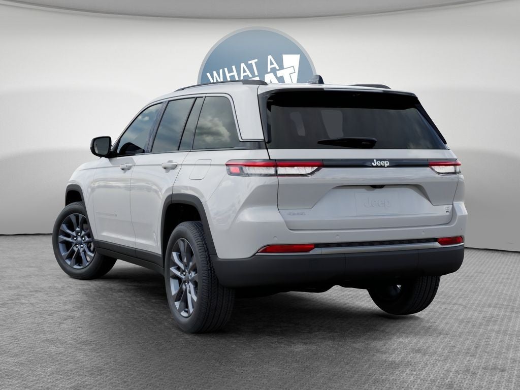 2026 Jeep Grand Cherokee Base