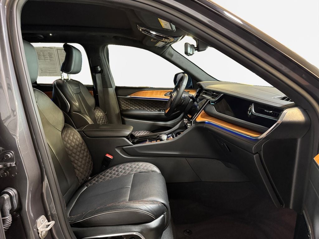 2023 Jeep Grand Cherokee Summit Reserve