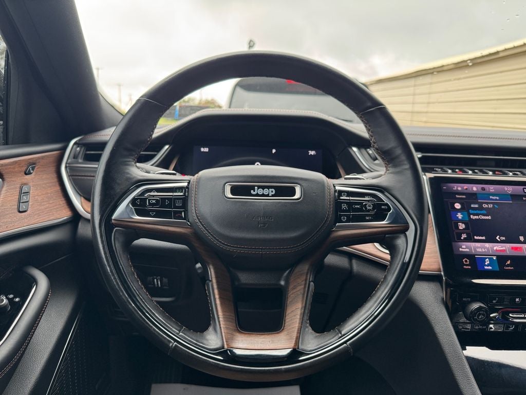 2022 Jeep Grand Cherokee Summit