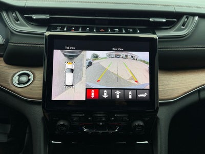 2022 Jeep Grand Cherokee Summit