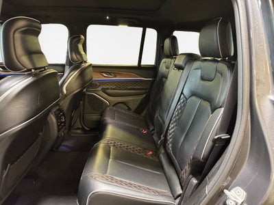 2022 Jeep Grand Cherokee Summit