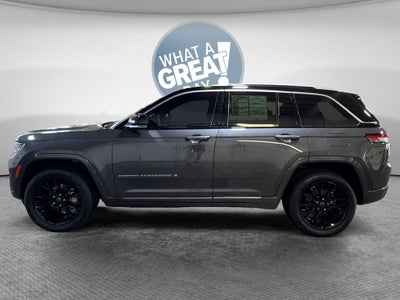 2022 Jeep Grand Cherokee Summit