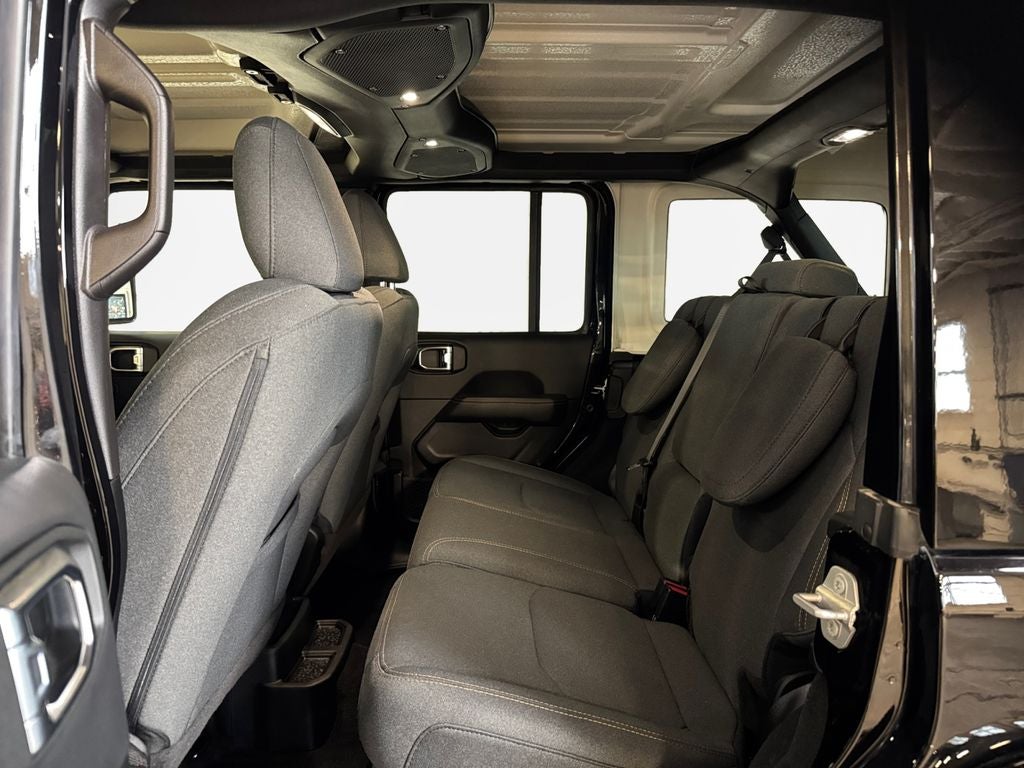 2025 Jeep Wrangler Sahara 4xe