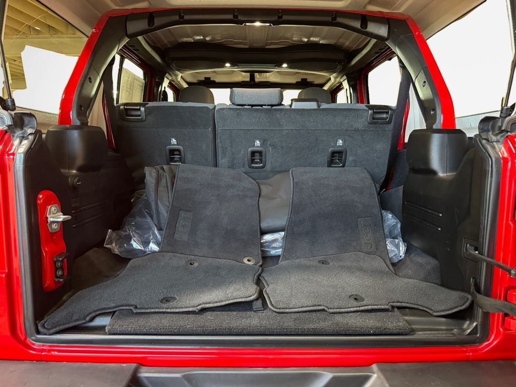 2025 Jeep Wrangler Sahara 4xe