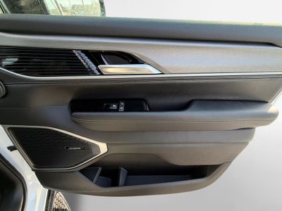 2026 Jeep Grand Wagoneer Base