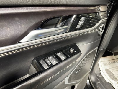 2024 Jeep Wagoneer Base