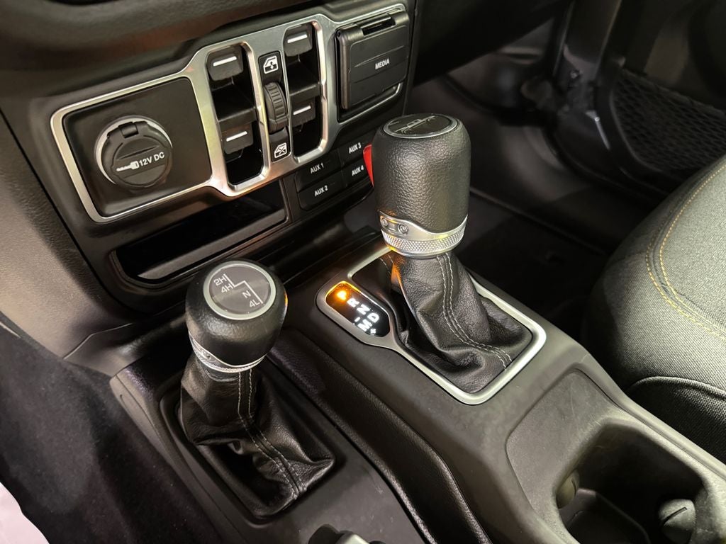 2025 Jeep Gladiator Nighthawk