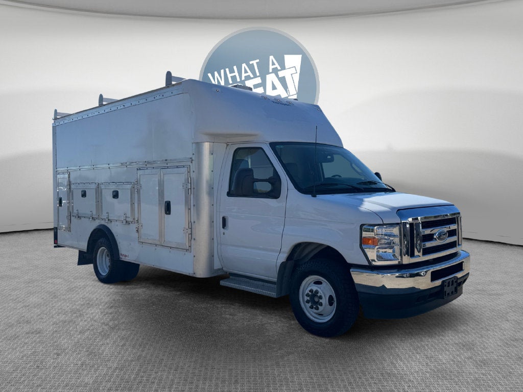 2024 Ford E-450SD Base
