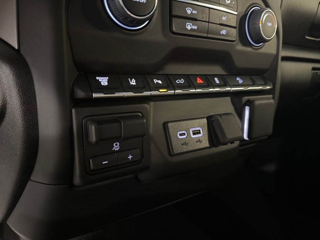 2025 Chevrolet Silverado 2500HD Custom
