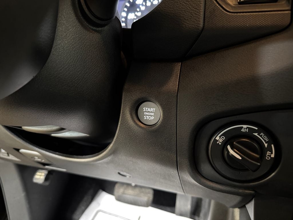 2022 Nissan Frontier S