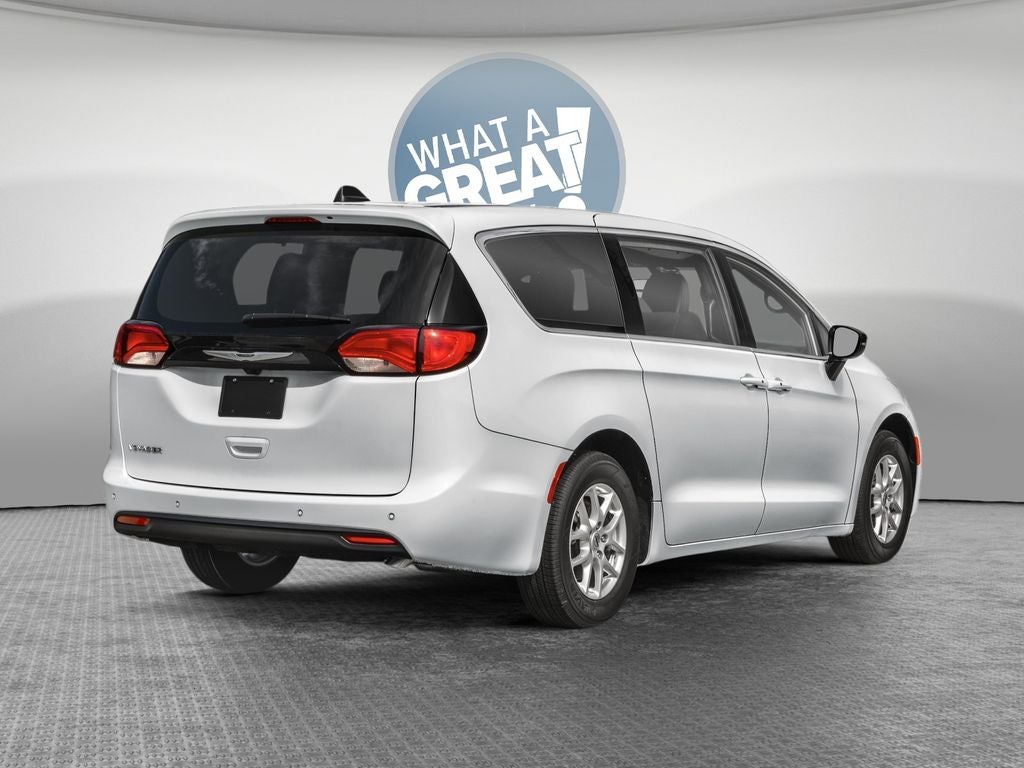 2026 Chrysler Voyager LX