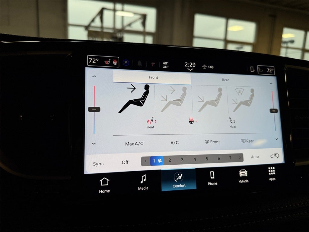 2026 Chrysler Pacifica Select